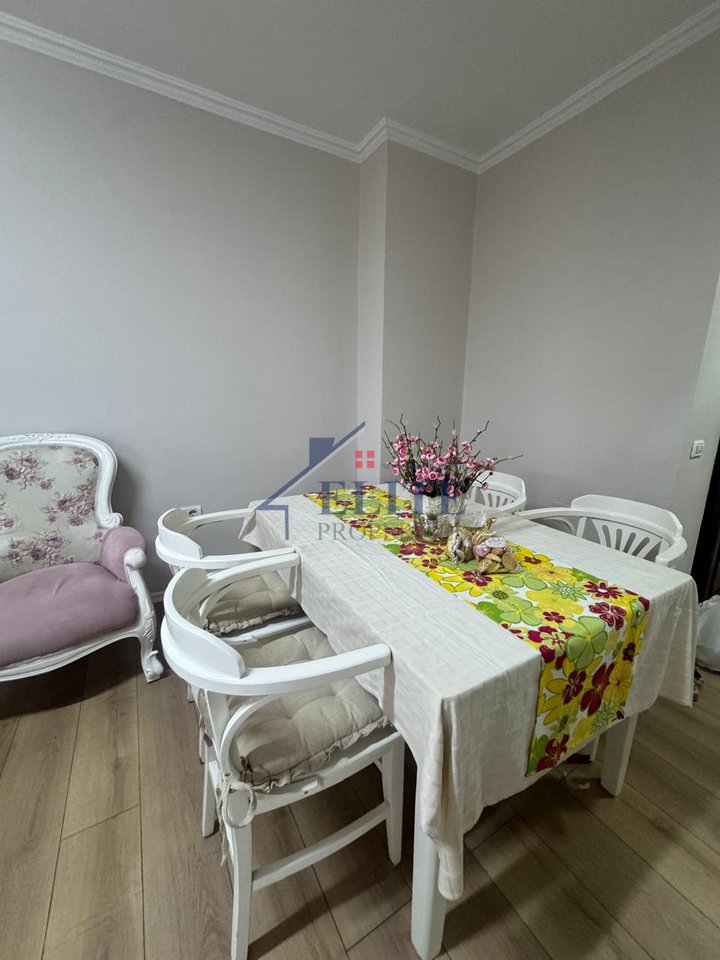 Opposite the Parliament, 2+1 apartment for rent