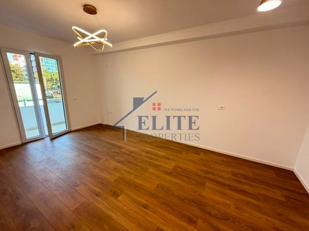 Laprakë, Via Dritan Hoxha – appartamento 1+1 in vendita