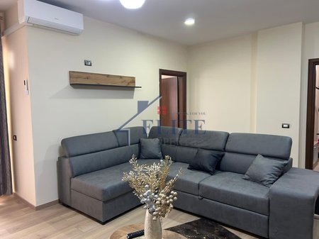 At Globe, 1+1 Apartment for rent - Kavaja Street
