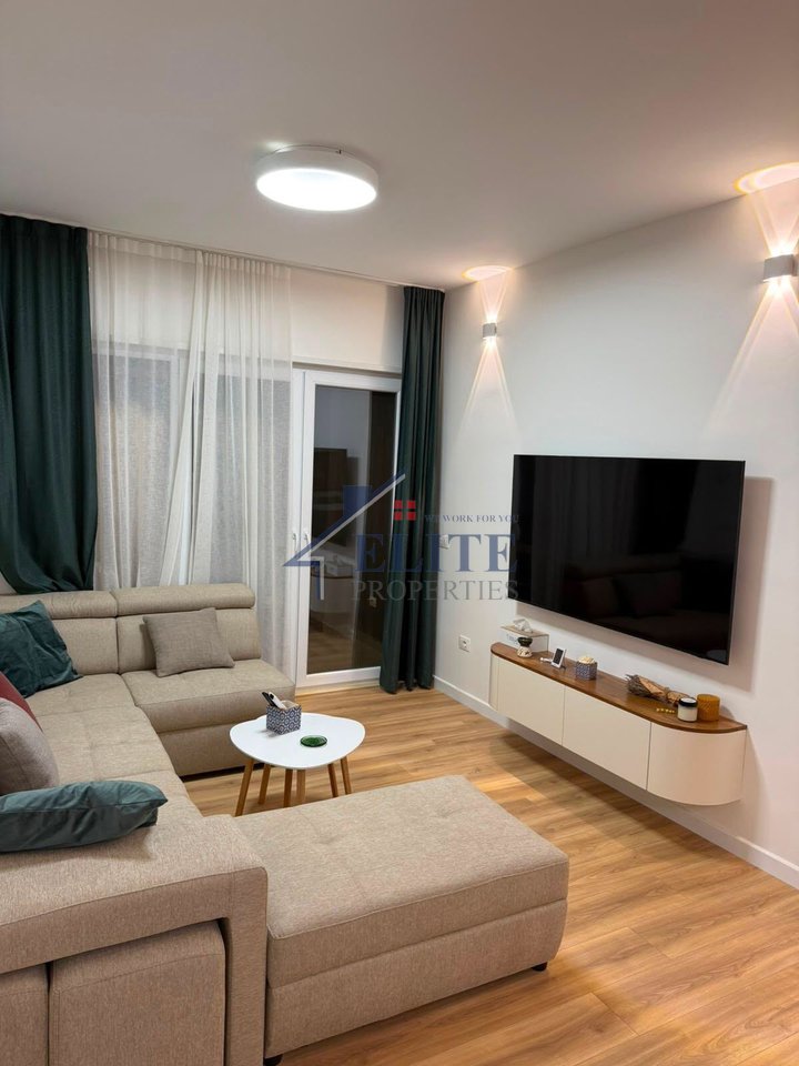 Pazari i Ri, apartment 1+1 for rent