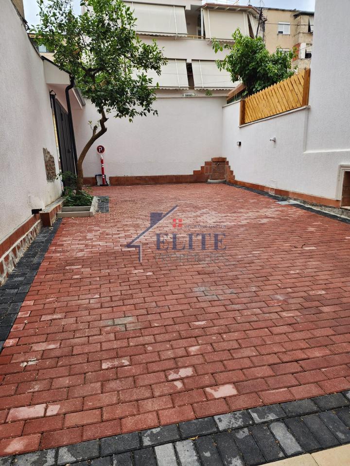 Brryli, apartament 1+1+oborr + 2 poste parkimi me qira