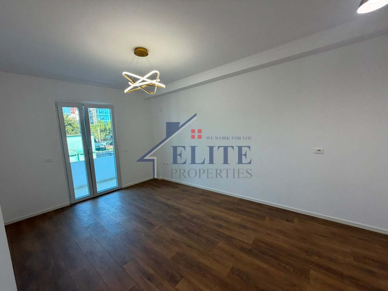 Laprakë, Via Dritan Hoxha – appartamento 1+1 in vendita