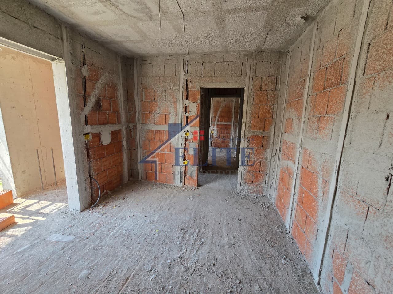 Phoenix Residence – apartament 2+1 ne shitje, Yzberisht
