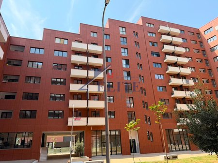 Urban Gate, shop for sale – Astir