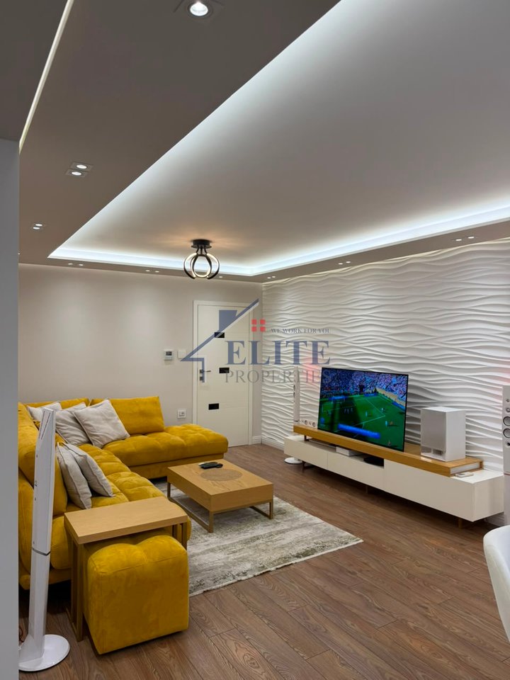 Laprakë Blloku Gintash, apartament luksoz 2+1+2 në shitje – Laprakë