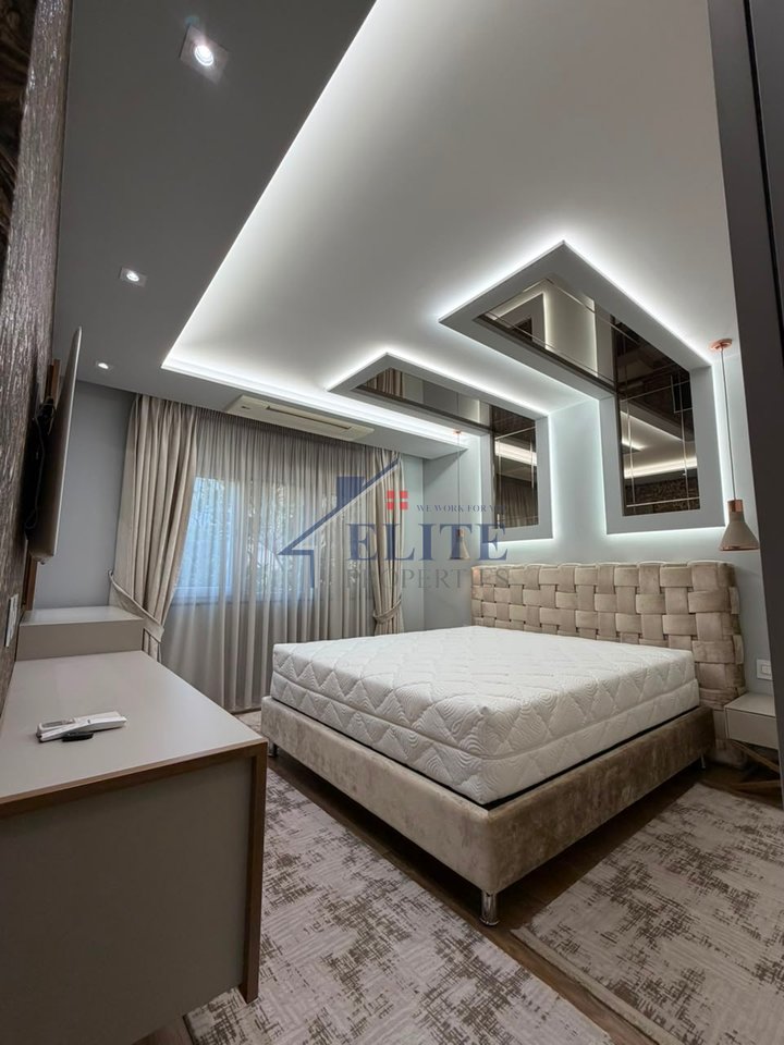 Laprakë Blloku Gintash, apartament luksoz 2+1+2 në shitje – Laprakë