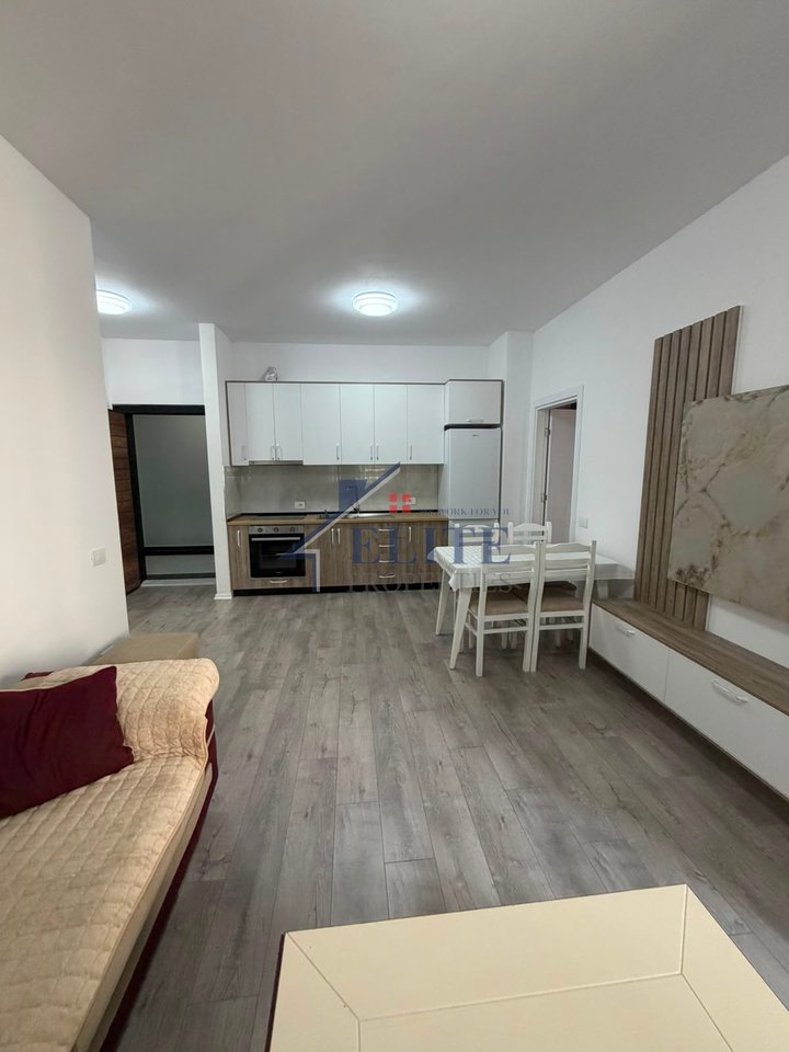 Donald Trump Boulevard, 2+1 apartment for rent – Kamëz