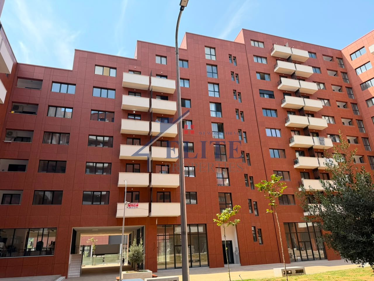 Urban Gate, negozio in vendita – Astir