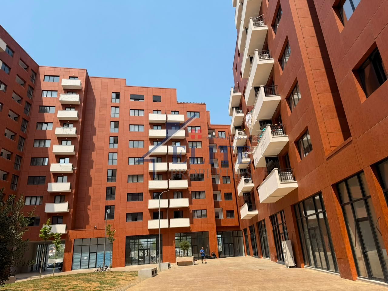 Urban Gate, negozio in vendita – Astir