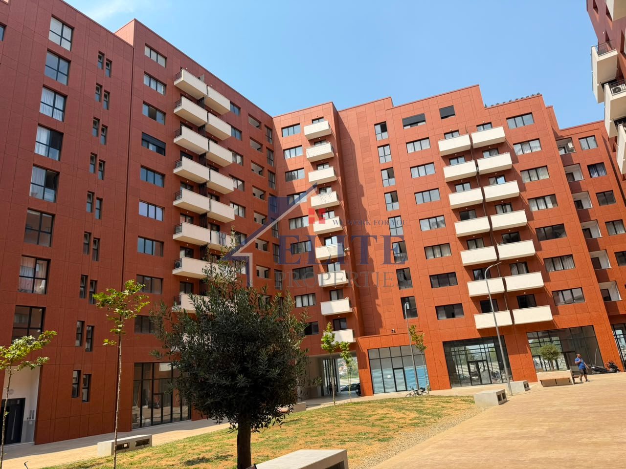 Urban Gate, negozio in vendita – Astir