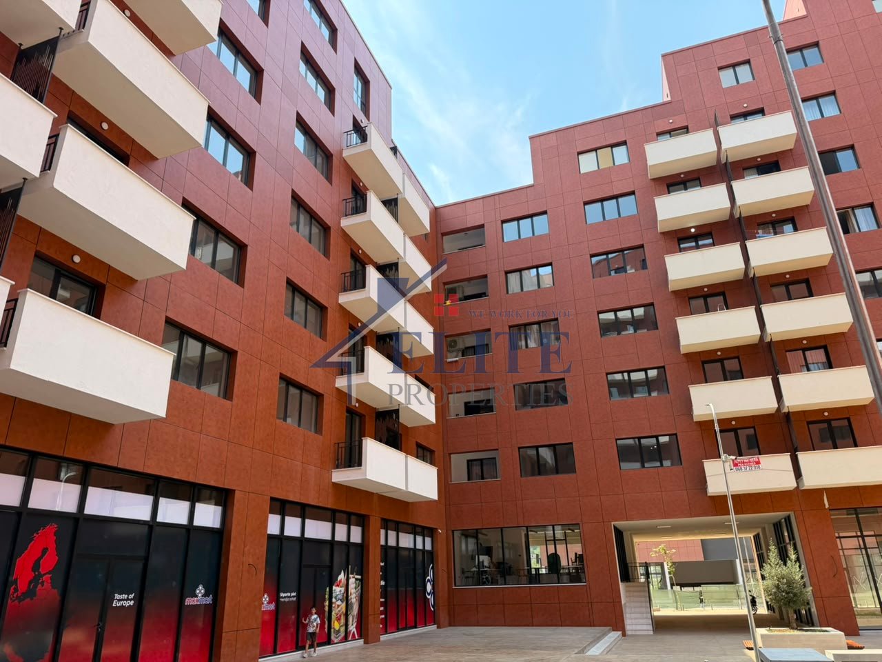 Urban Gate, negozio in vendita – Astir
