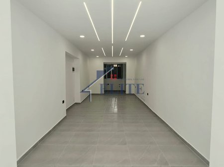 Opposite the New Maternity, shop for rent
