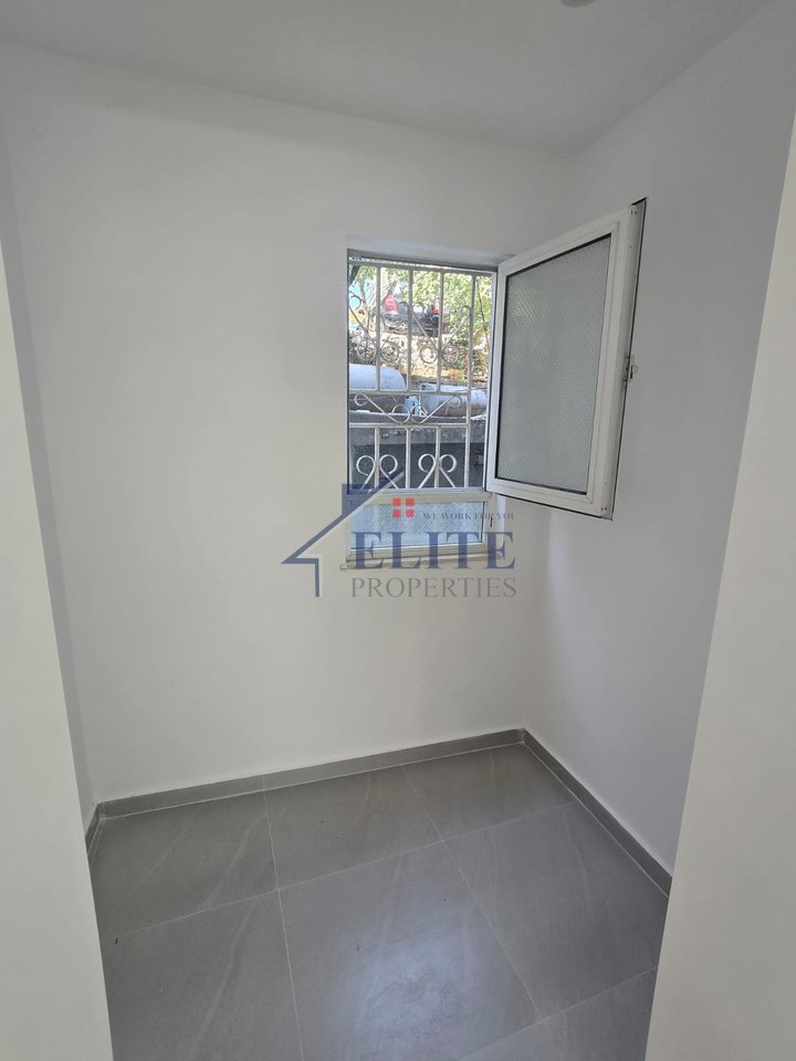 Opposite the New Maternity, shop for rent