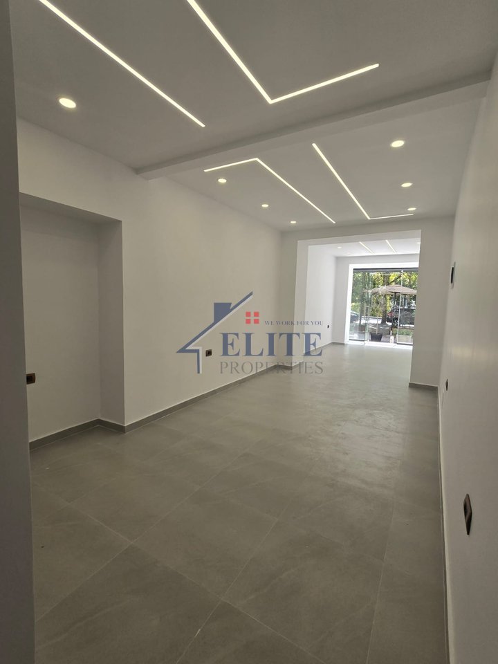 Opposite the New Maternity, shop for rent