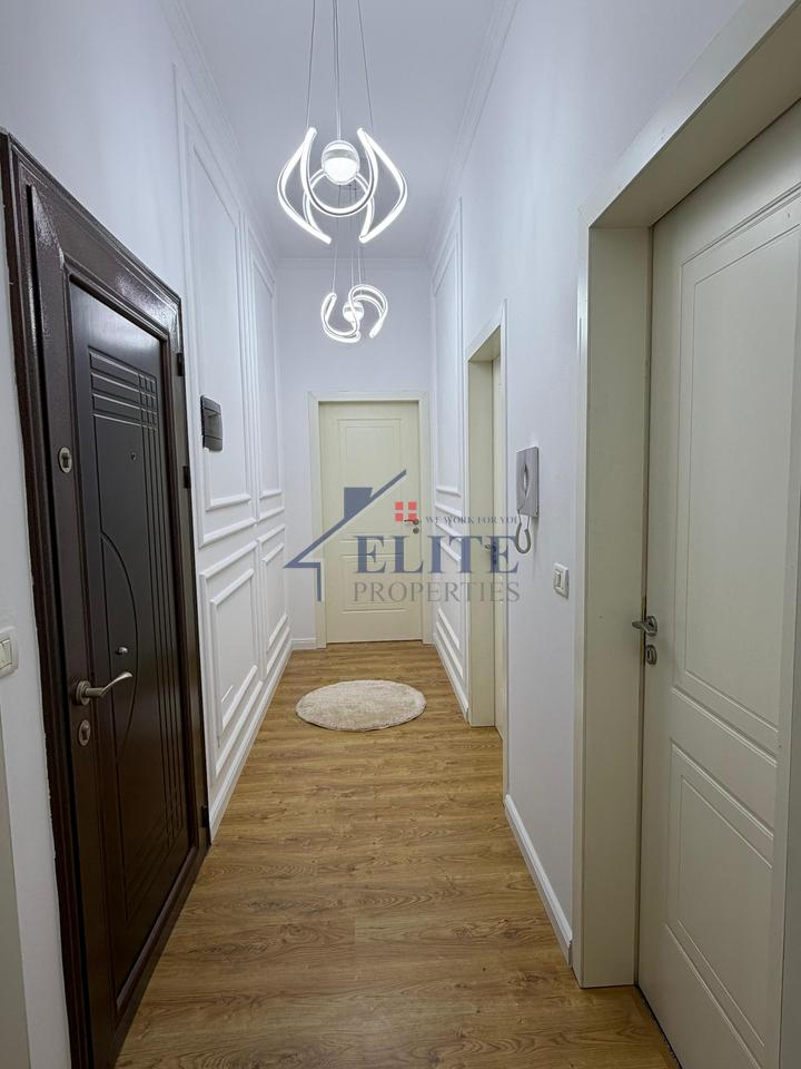 Vila L Astir, apartament 2+1 në shitje