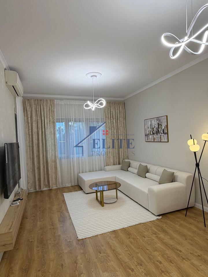 Vila L Astir, apartament 2+1 në shitje