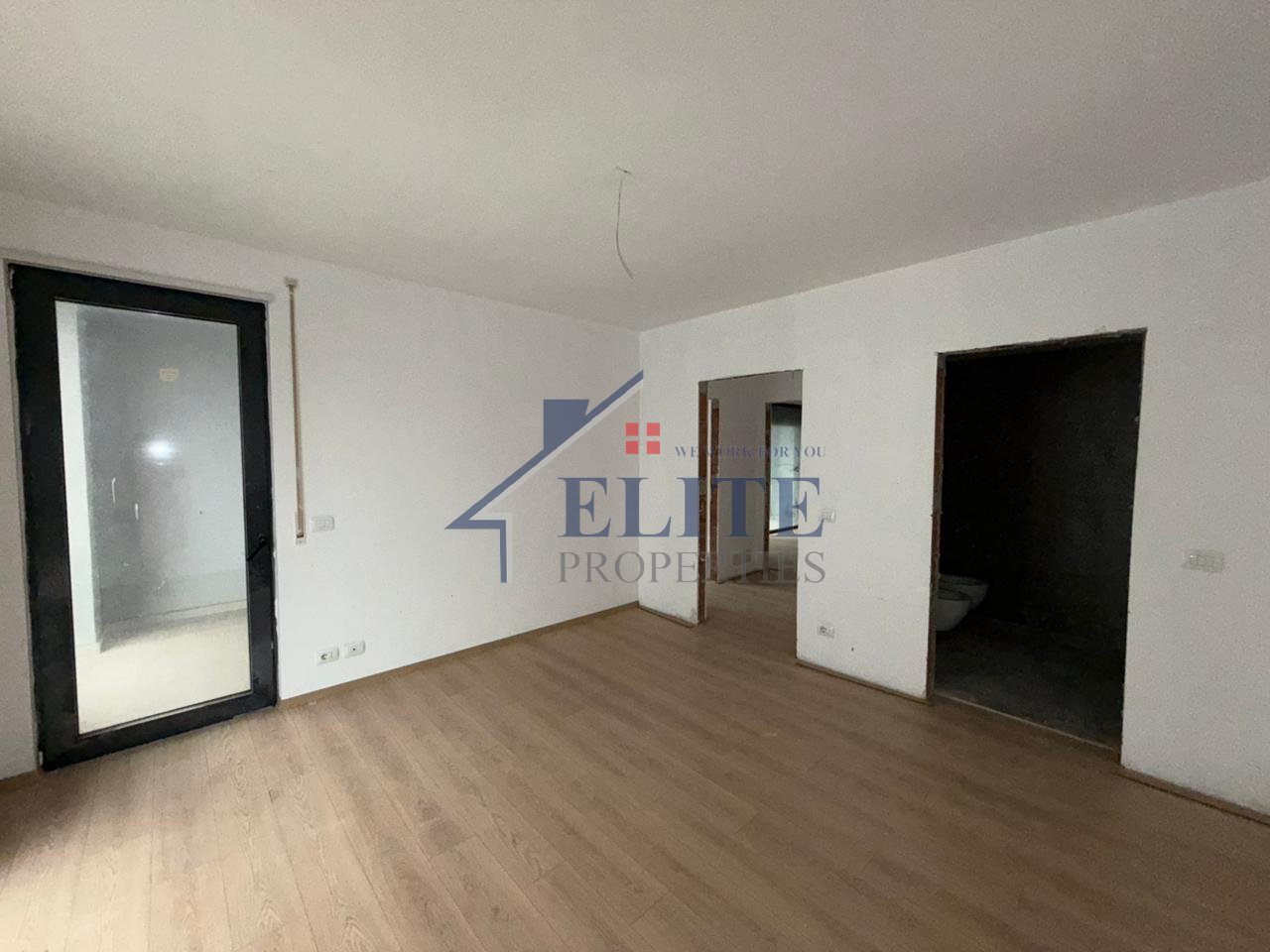 Akses Tirana, pranë Ish-Doganes, apartament/zyre me qira