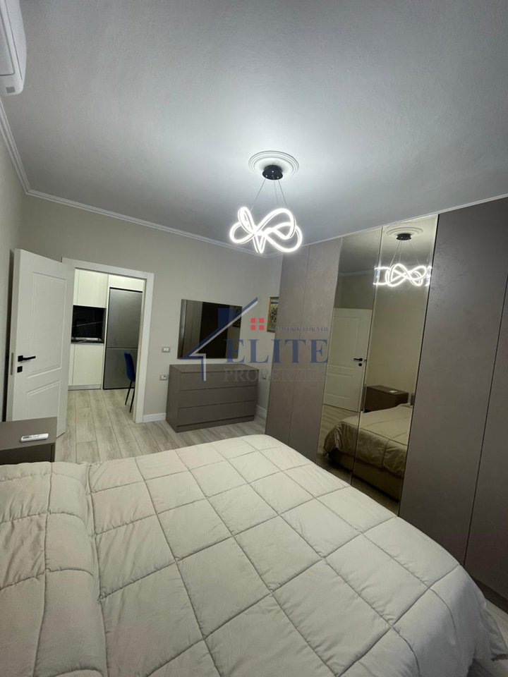 Rruga e Kosovareve, apartament 1+1 me qera