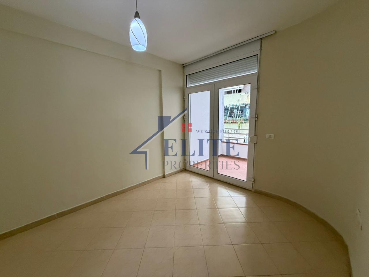 Kodra e Diellit 1, dubleks ne shitje