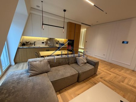 Pranë TEG, apartament 2+1 me qira