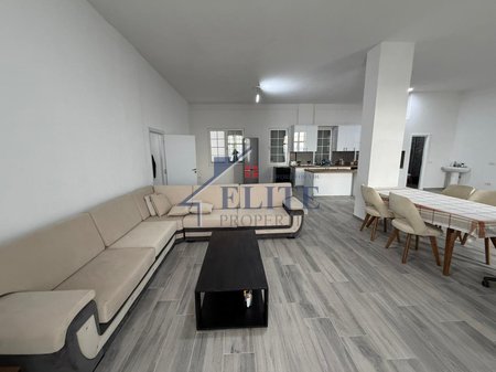 Paskuqan, apartament 4+1 me qira