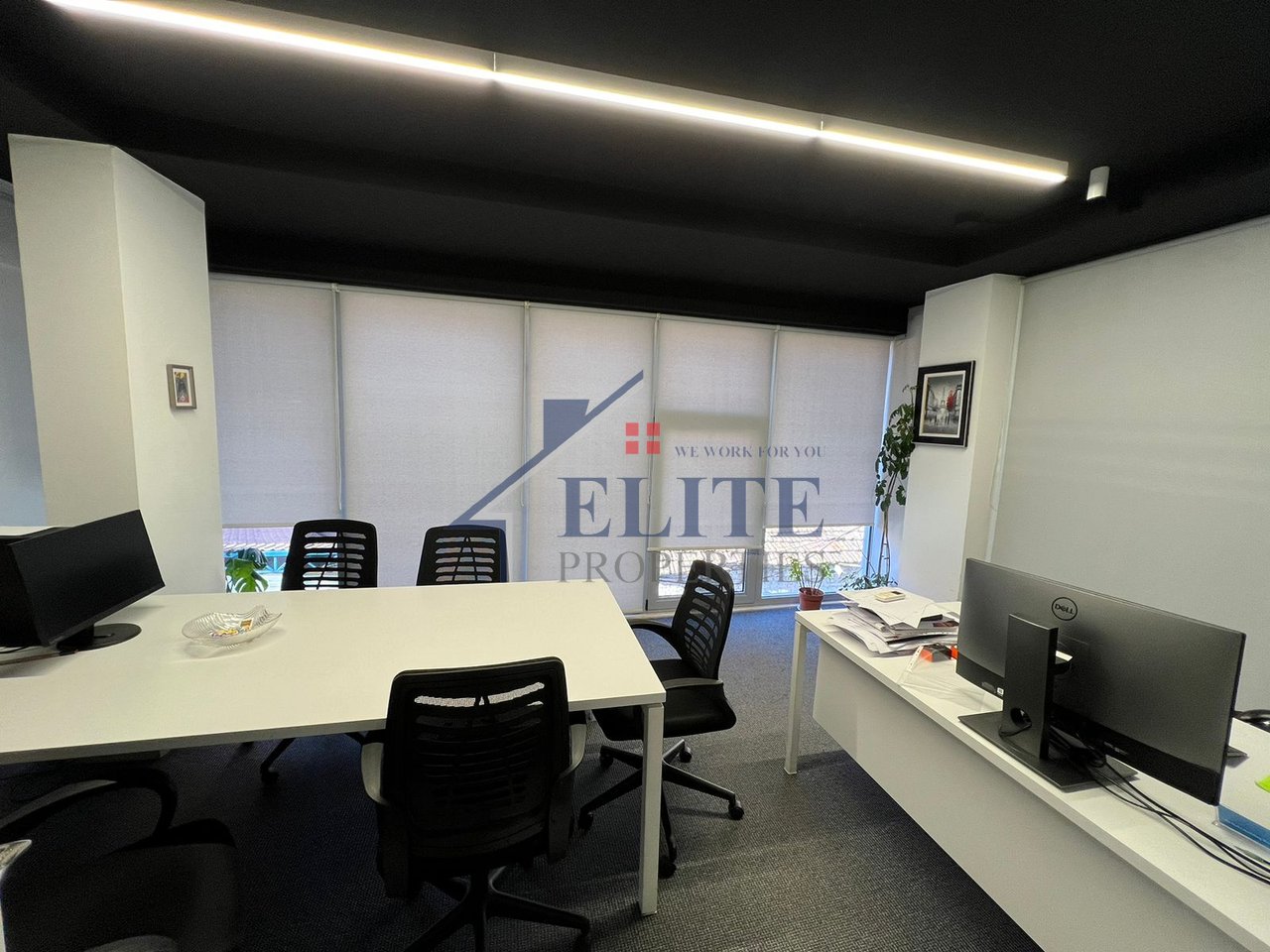 Pazari i Ri, ambient zyrë me qira