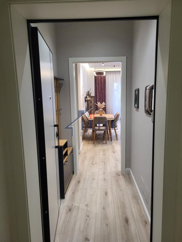 Pranë Ministrisë së Jashtme - apartament 2+1 me qira