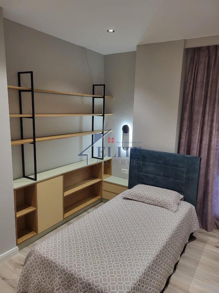 Pranë Ministrisë së Jashtme - apartament 2+1 me qira