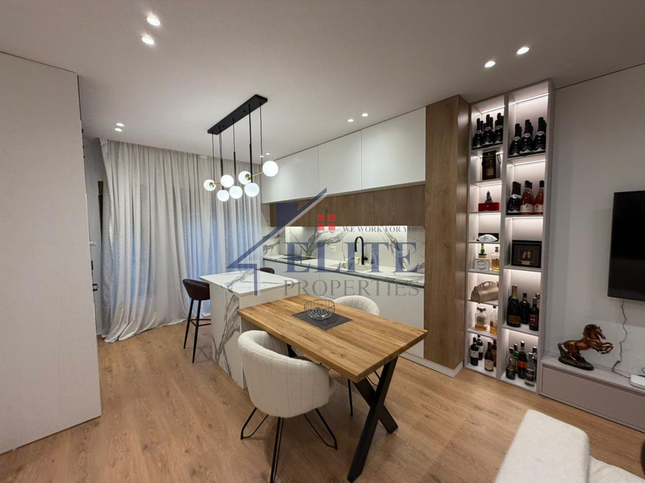 Pranë Teg-ut, vilë me qira