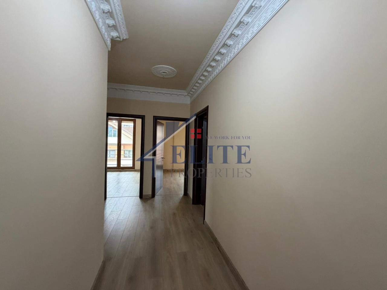 Ish Bllok- zyre me qira