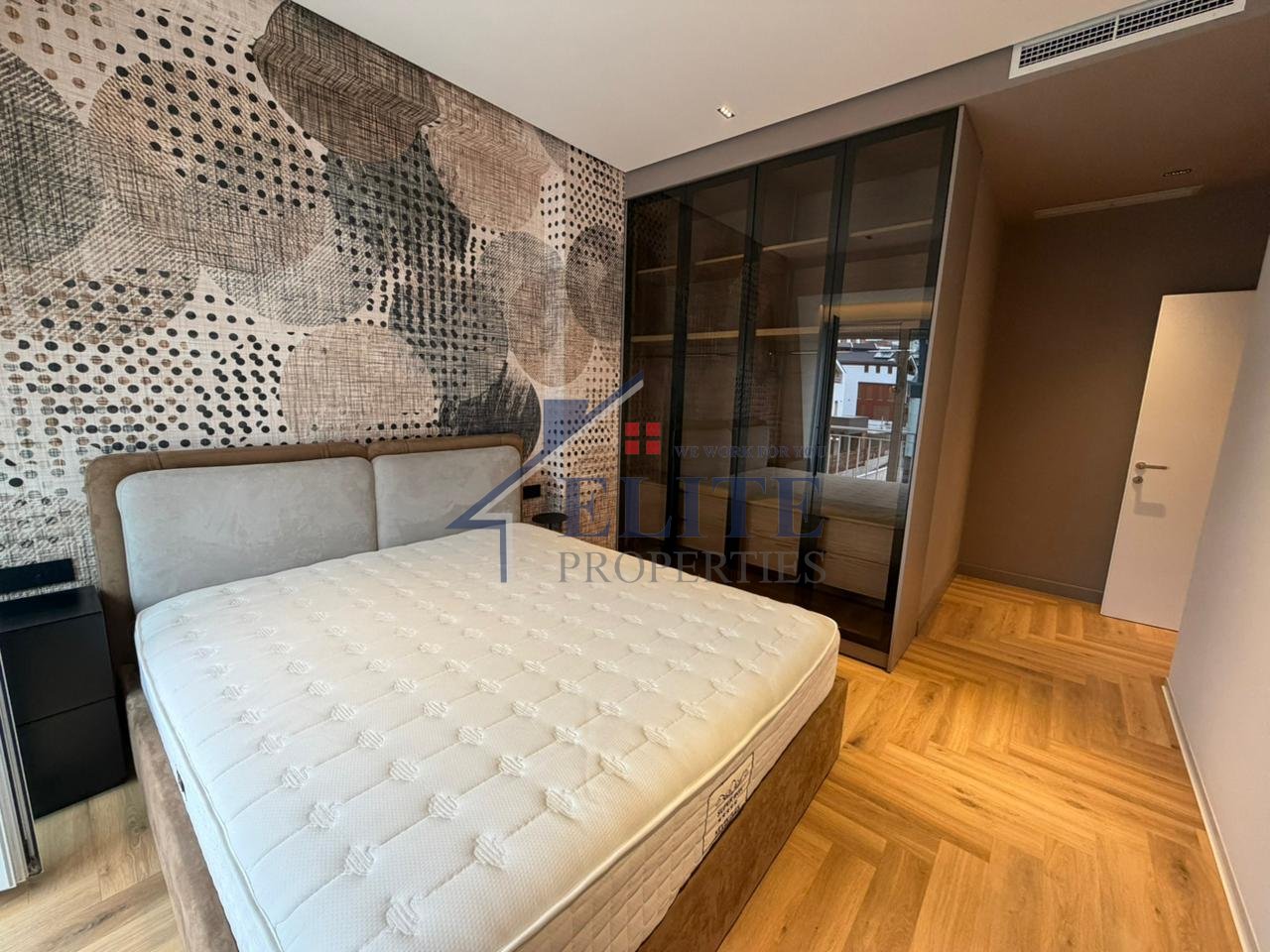 Pranë TEG, apartament 2+1 me qira