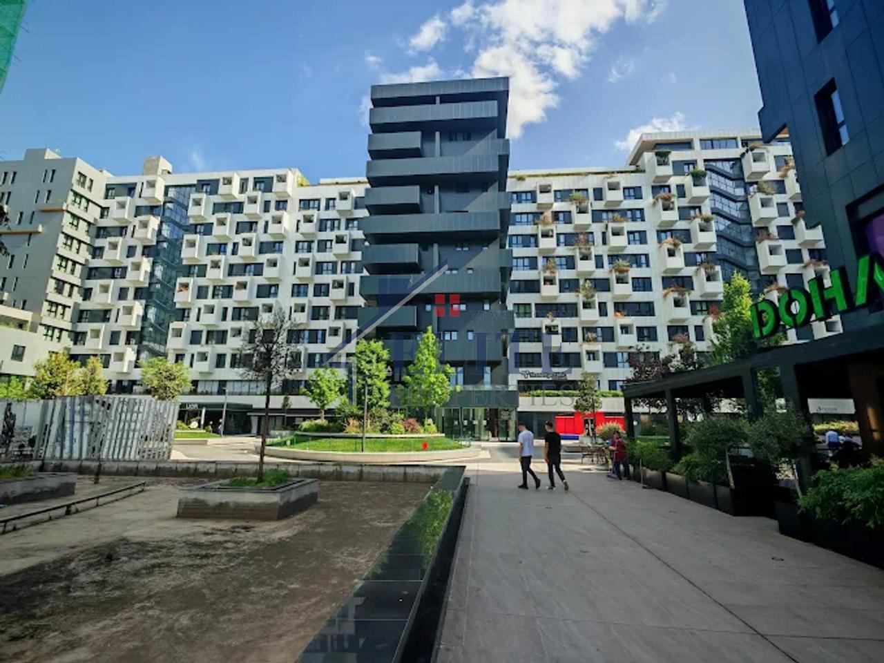 Square 21 Rruga e Kavajës, apartament 3+1 në shitje