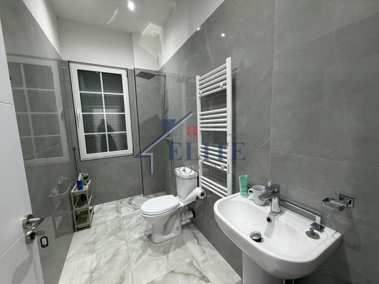 Paskuqan, apartament 4+1 me qira