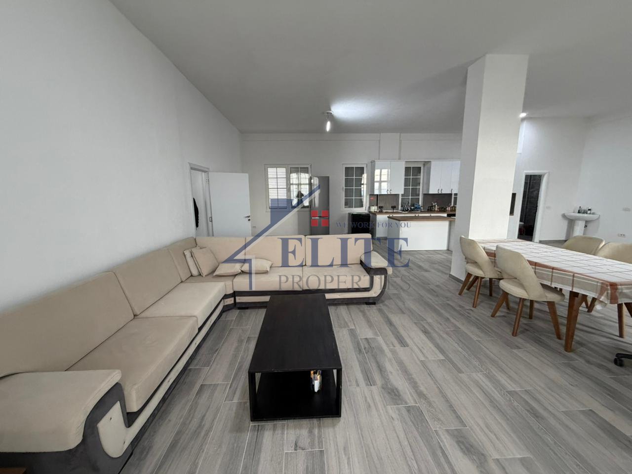 Paskuqan, apartament 4+1 me qira