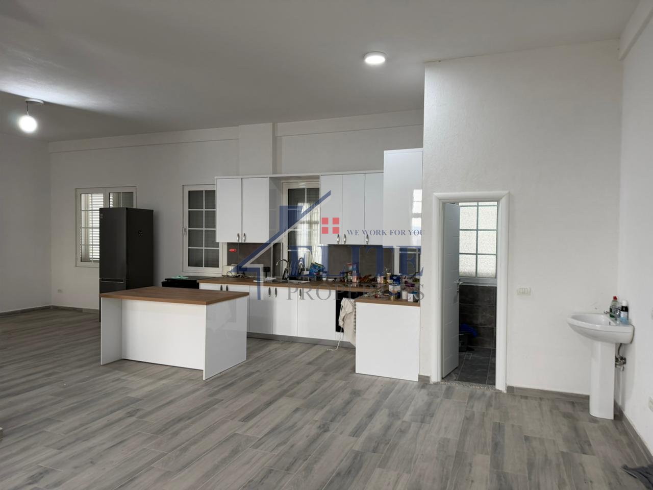 Paskuqan, apartament 4+1 me qira