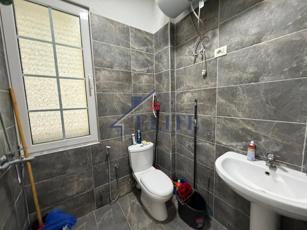 Paskuqan, apartament 4+1 me qira