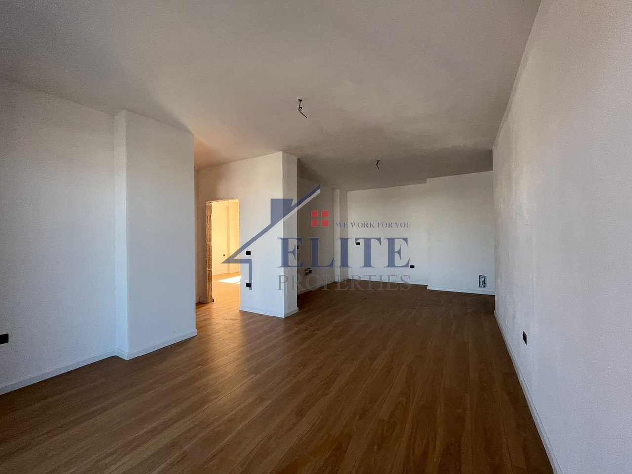 Kamëz, 2+1 apartment for sale