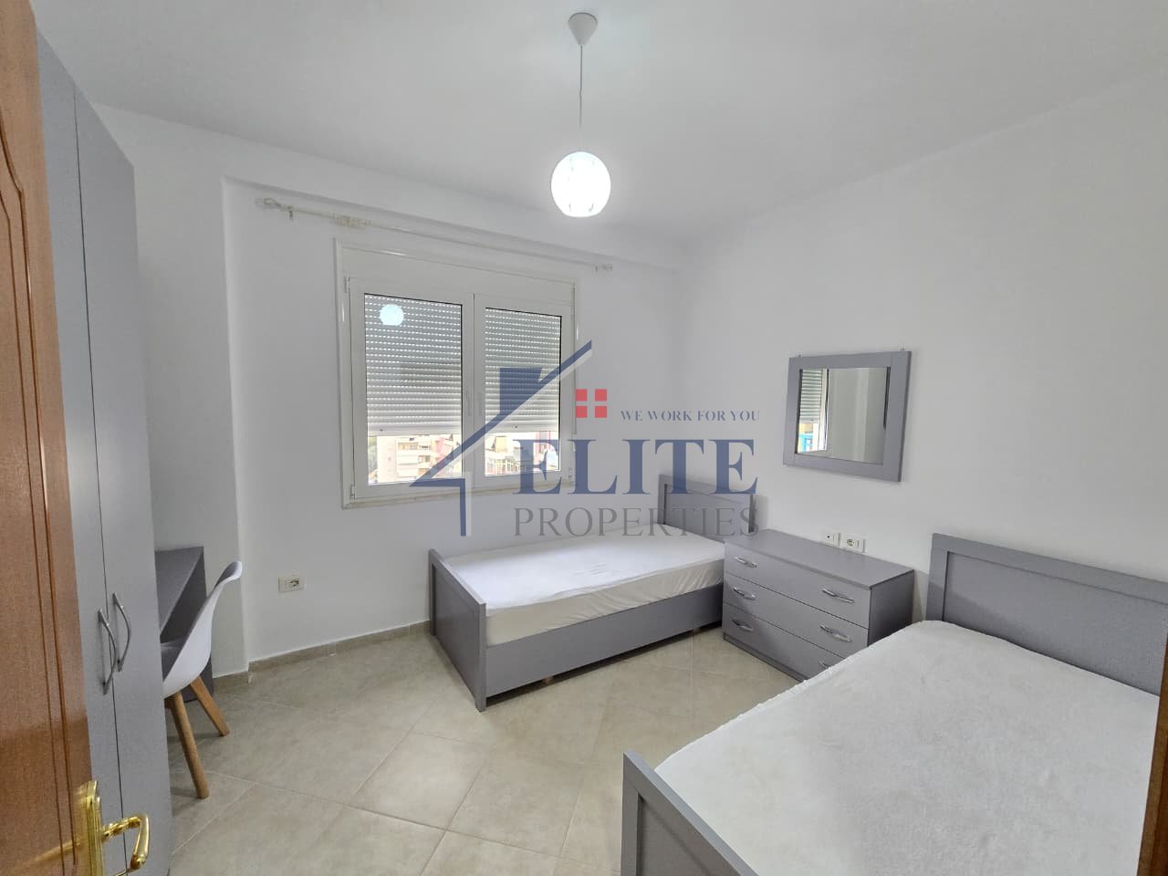 Yzberisht, appartamento con due camere da letto in affitto