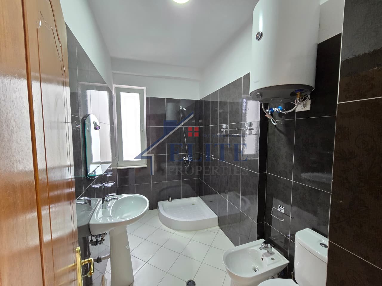 Yzberisht, appartamento con due camere da letto in affitto