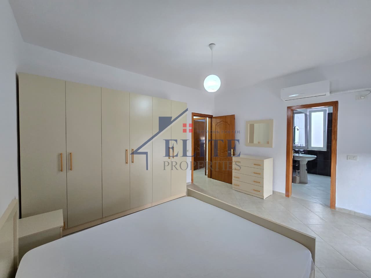 Yzberisht, appartamento con due camere da letto in affitto