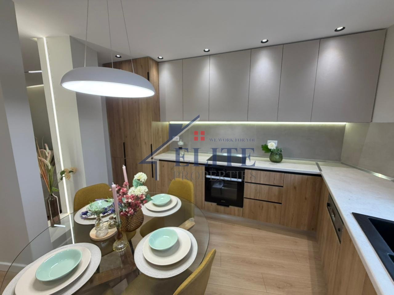 Zogu i Zi, apartament 2+1 në shitje