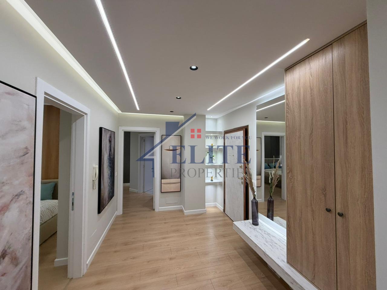 Zogu i Zi, apartament 2+1 në shitje