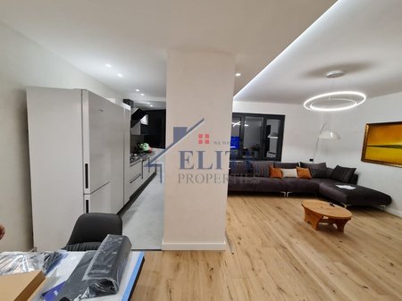 Stadiumi Dinamo, apartament 2+1 në shitje