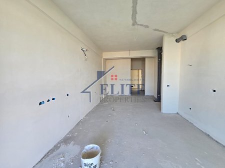 Turquoise Marina Hamallaj, apartament 1+1 në shitje