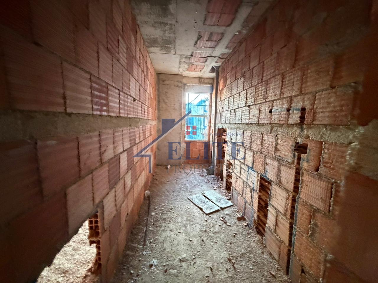 Ringside Residence Paskuqan, apartament 2+1 në shitje