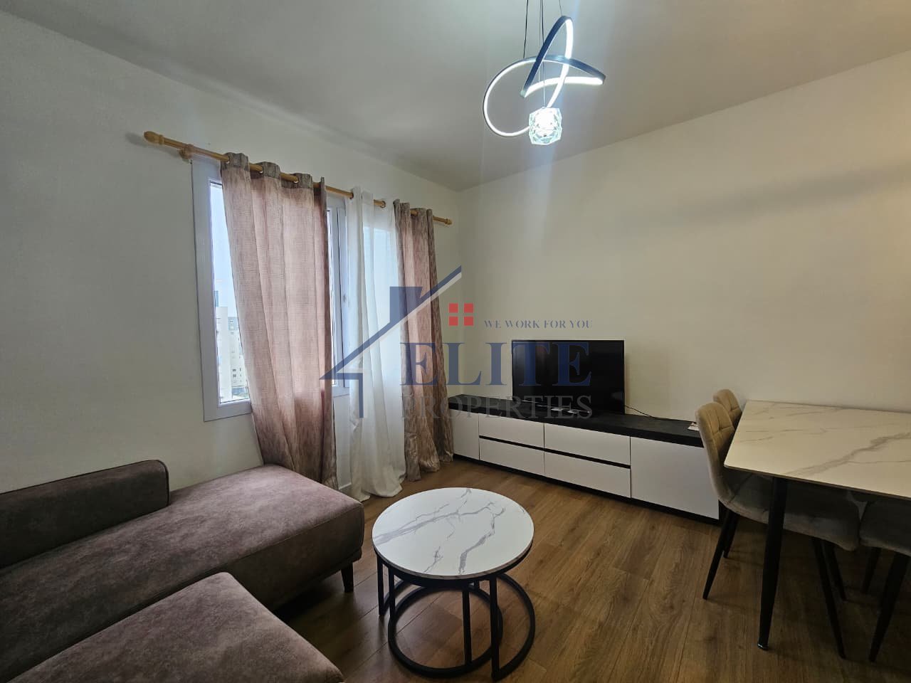 Apartament 3+1 me Qira – Ish Fusha e Aviacionit / Laprakë