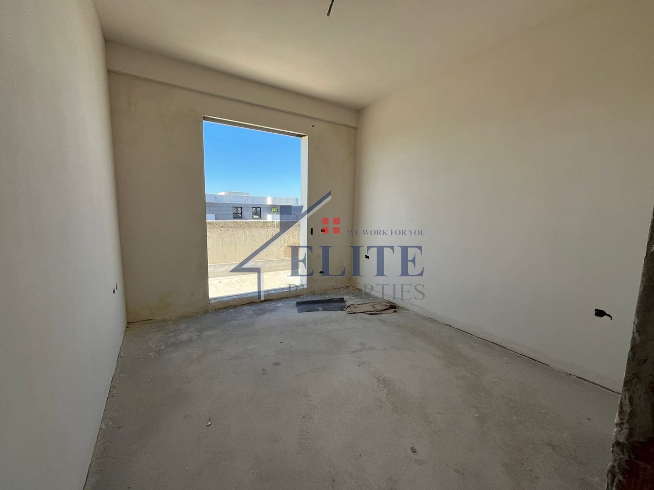 Kamez, appartamento con due camere da letto in vendita