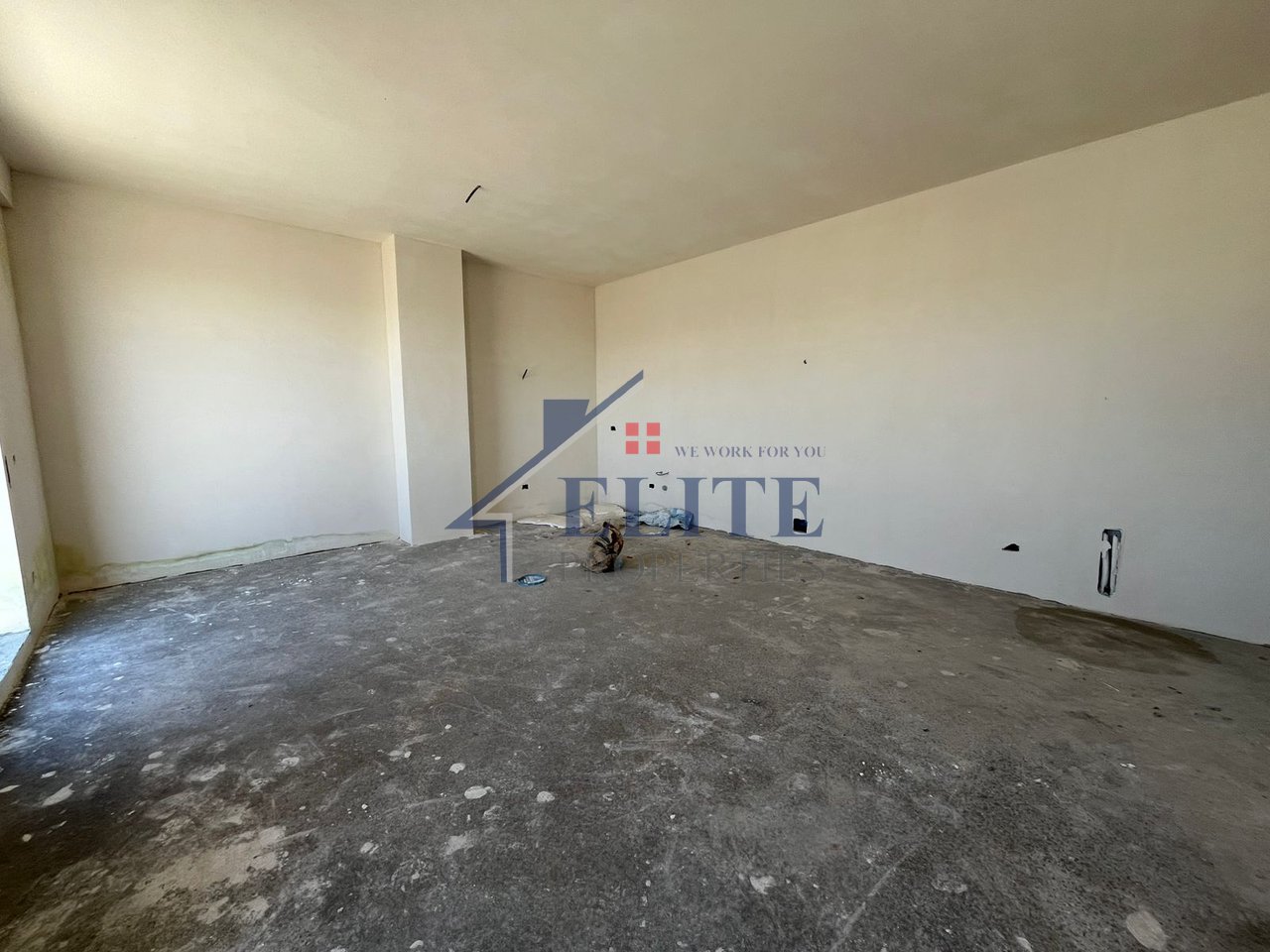 Kamez, appartamento con due camere da letto in vendita