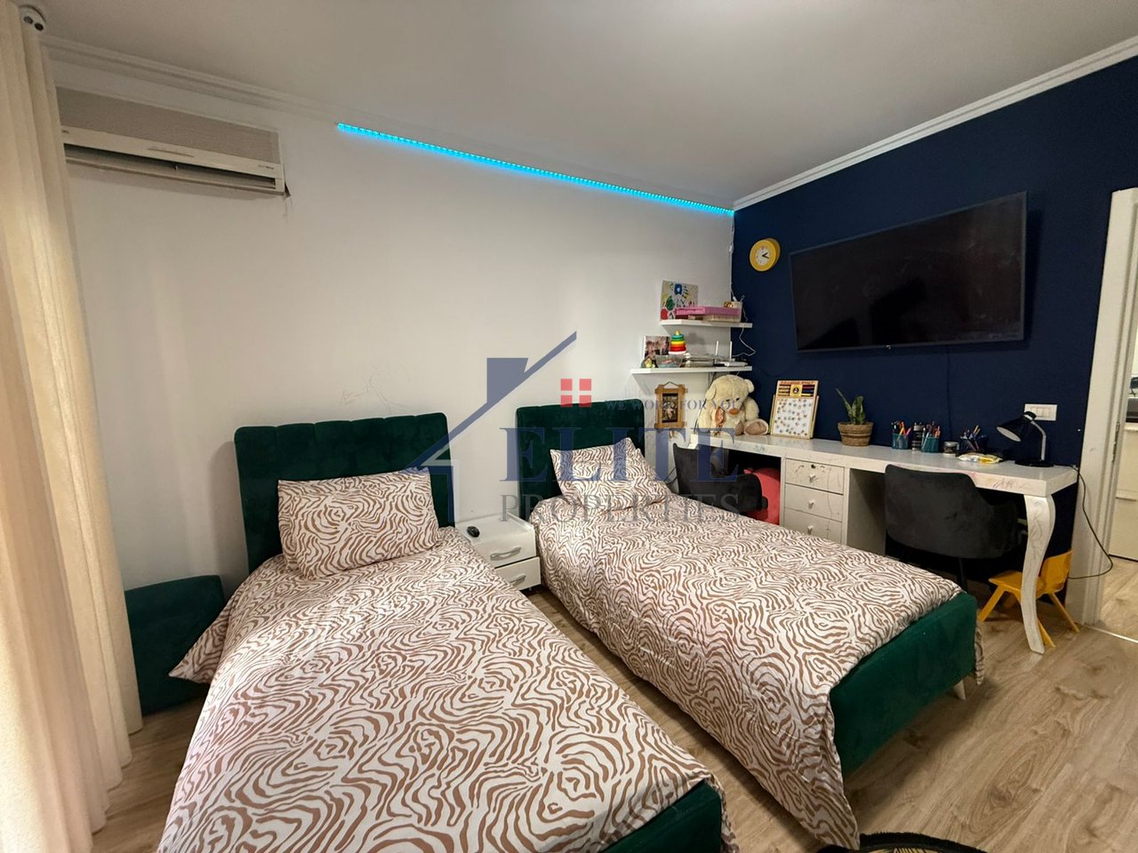 Astir, apartament 2+1 në shitje