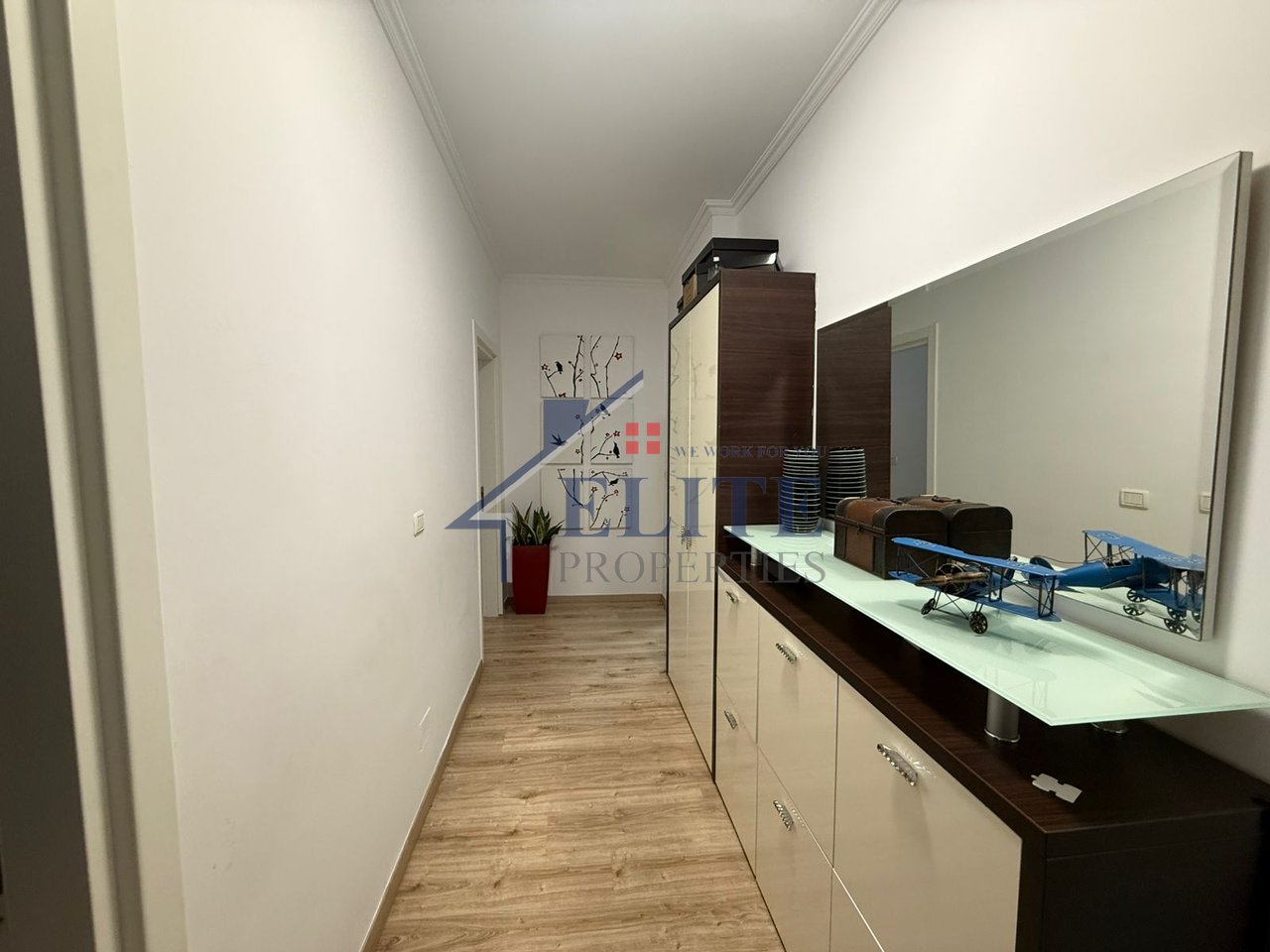 Astir, apartament 2+1 në shitje